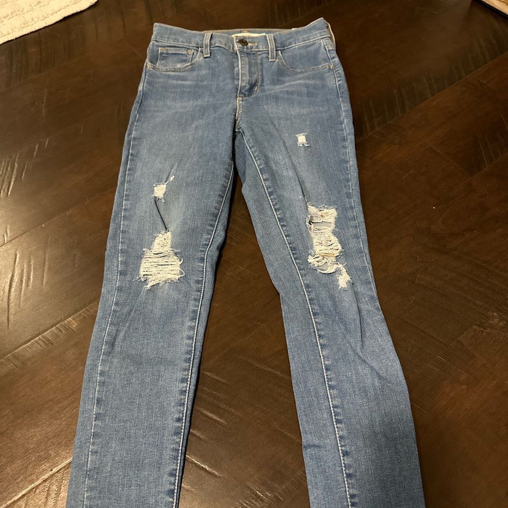 High rise super skinny light wash Levi’s
